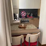 Maison Poluc - Maison Adeline Aparthotel