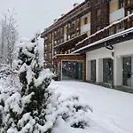 Maison Poluc - Maison Adeline Aparthotel Champoluc