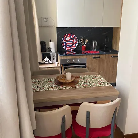 Maison Poluc - Maison Adeline 아파트호텔