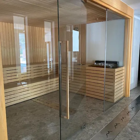 Maison Poluc - Maison Adeline 아파트호텔