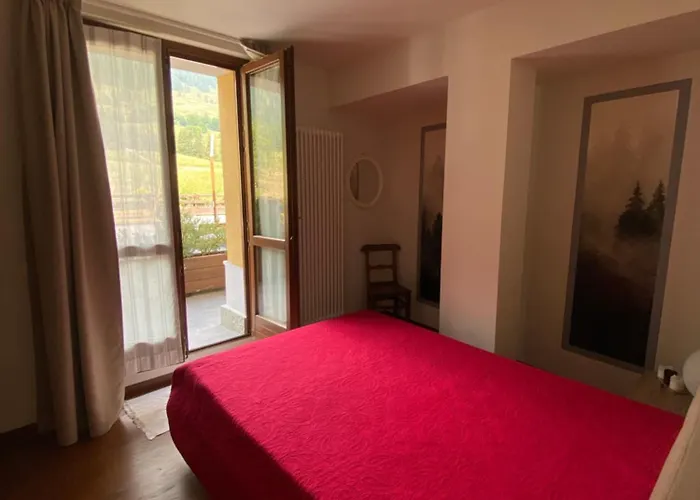 מלון דירות Maison Poluc - Maison Adeline שמפולוק