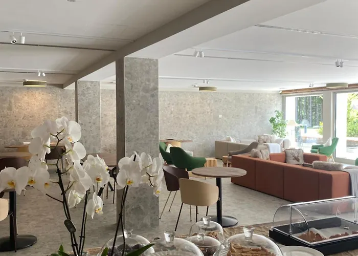 Maison Poluc - Maison Adeline שמפולוק