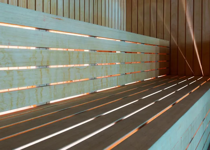 מלון דירות Maison Poluc - Maison Adeline שמפולוק